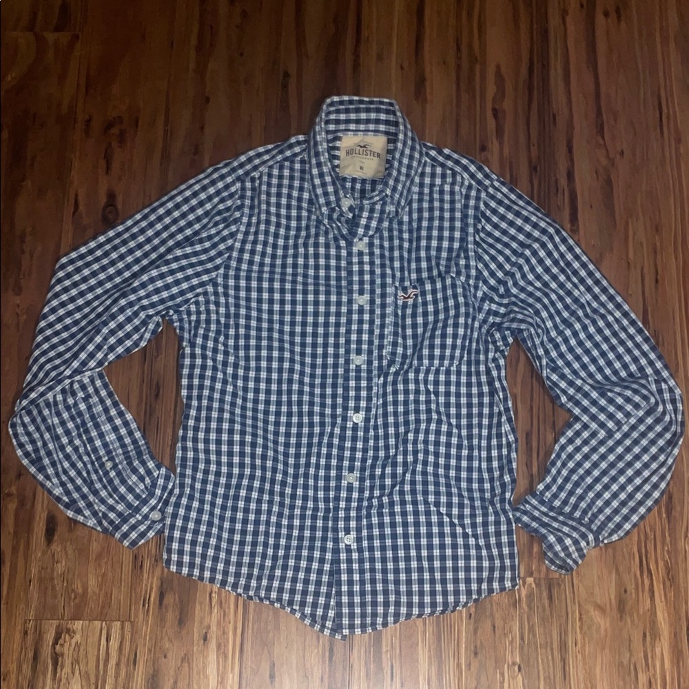 Hollister Men's Navy Plaid Button-Down Shirt